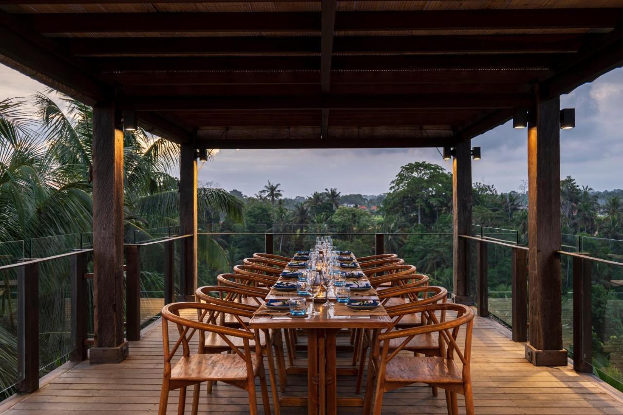 Hotel Adiwana Bisma Ubud Esterno foto The view from the restaurant