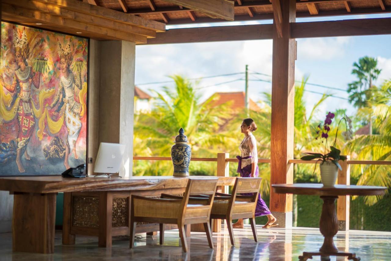 Hotel Adiwana Bisma Ubud Esterno foto The lobby at the hotel